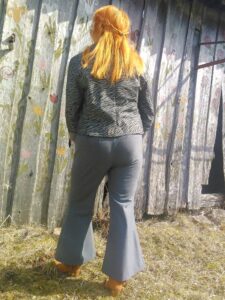 Avaleht jakk ja püksid